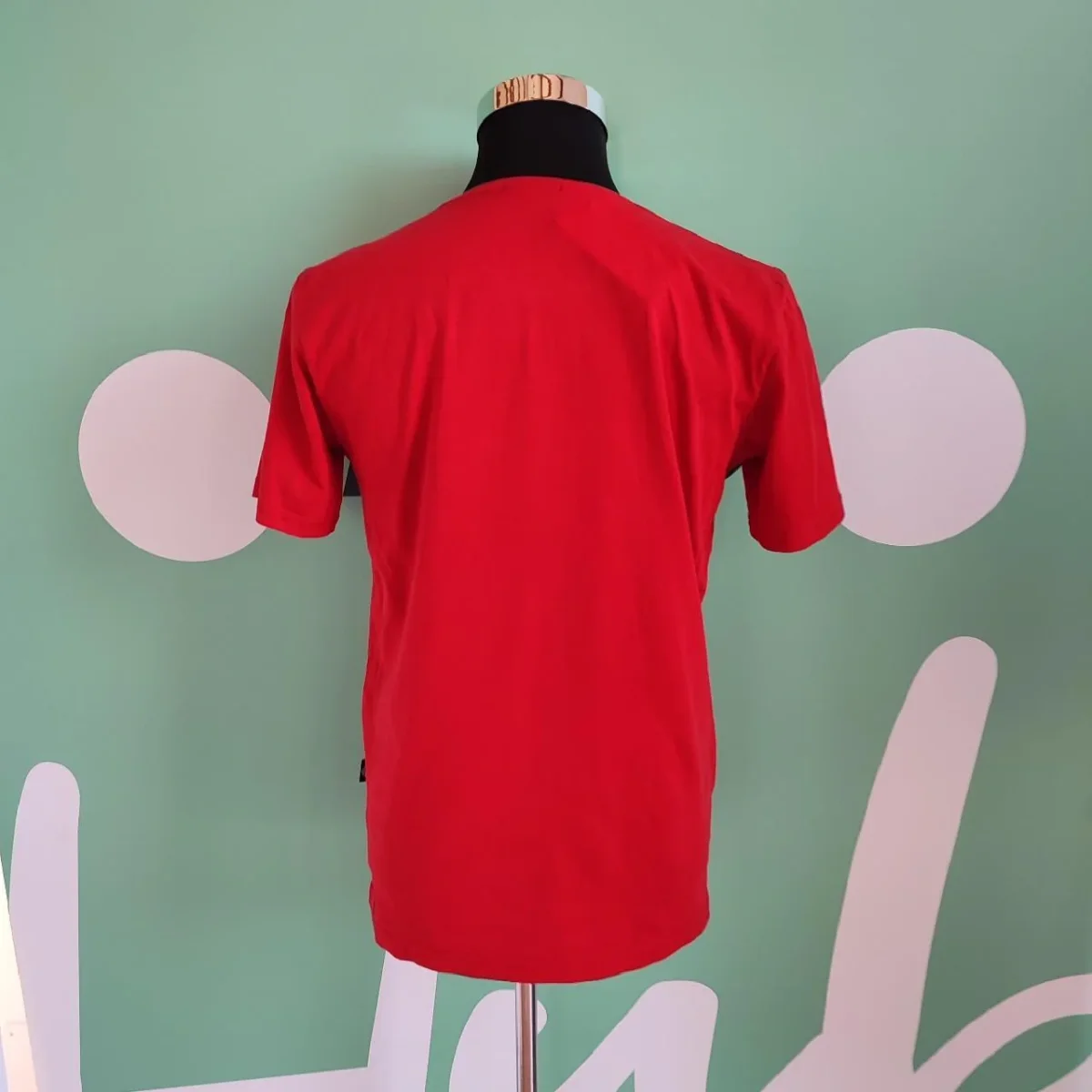 T-shirt rossa - immagine 4