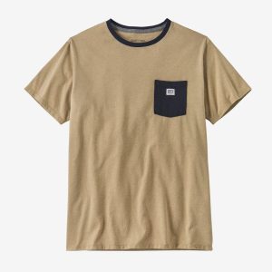 PATAGONIA – SHOP STICKER POCKET RESPONSIBILI-TEE