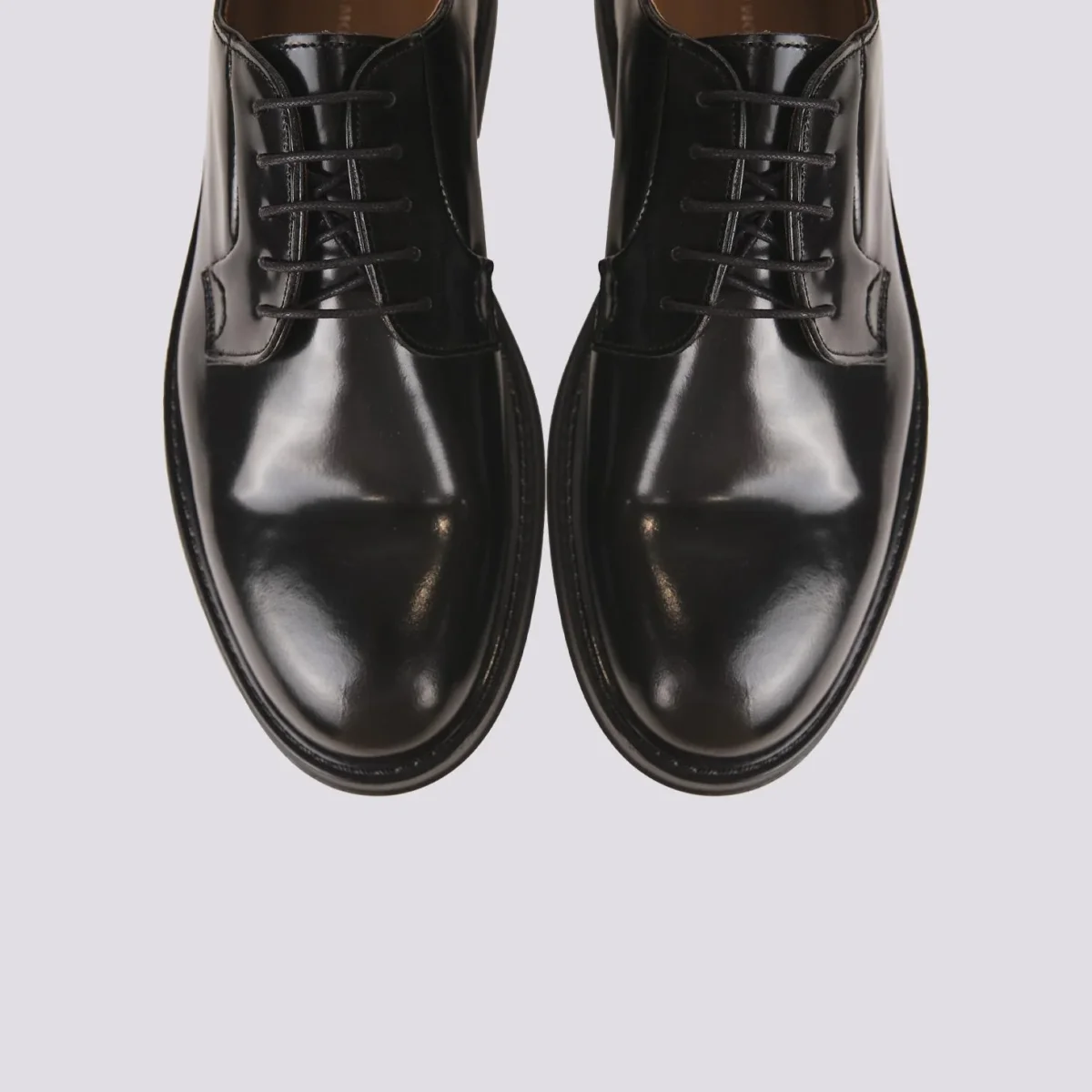 ALLACCIATA IN PELLE SPAZZOLATA NERA - immagine 4