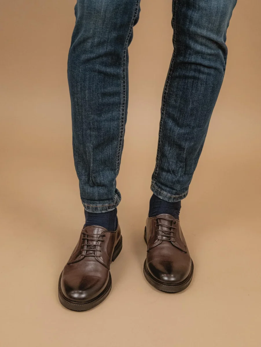 ALLACCIATA IN PELLE TESTA MORO - immagine 5