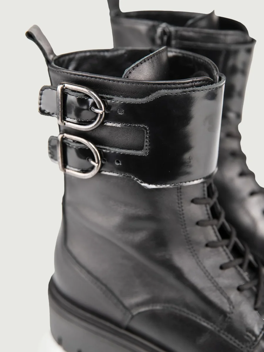 ANFIBIO IN PELLE NERA - immagine 7