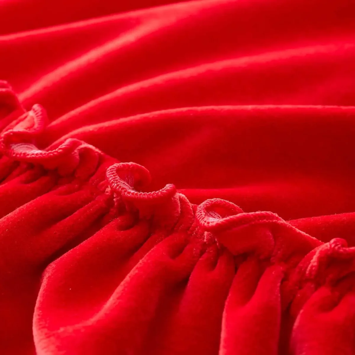 Abito rosso a maniche lunghe - immagine 4