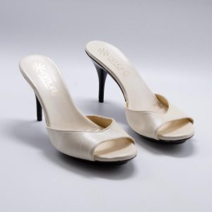 Giulia Nera: Ciabatte da Donna in ecopelle Avorio Tacco 9