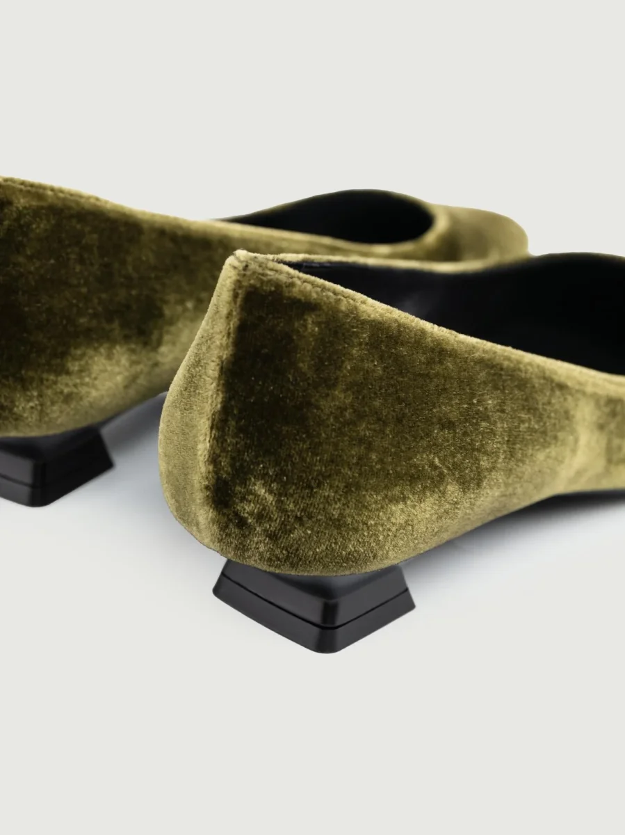 BALLERINA IN VELLUTO VERDE MUSCHIO - immagine 6