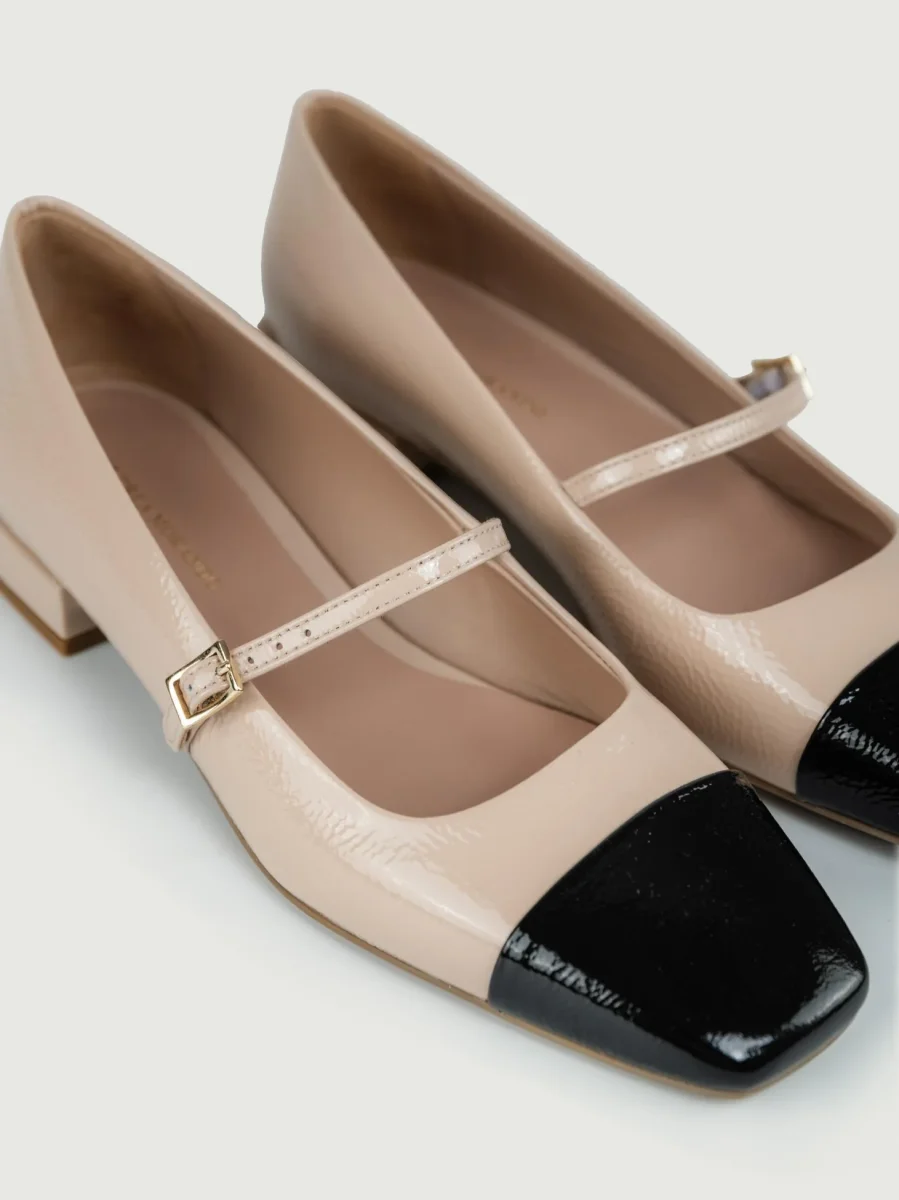 BALLERINA IN VERNICE BICOLORE CON PUNTA SQUADRATA - immagine 6