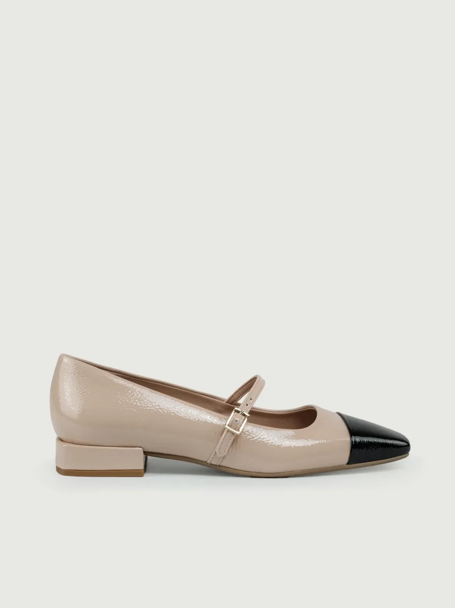 BALLERINA IN VERNICE BICOLORE CON PUNTA SQUADRATA