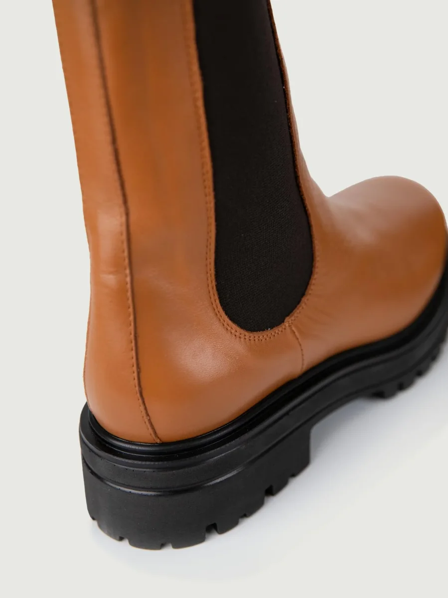 BEATLES IN PELLE CUOIO CON MAXI PARA - immagine 6