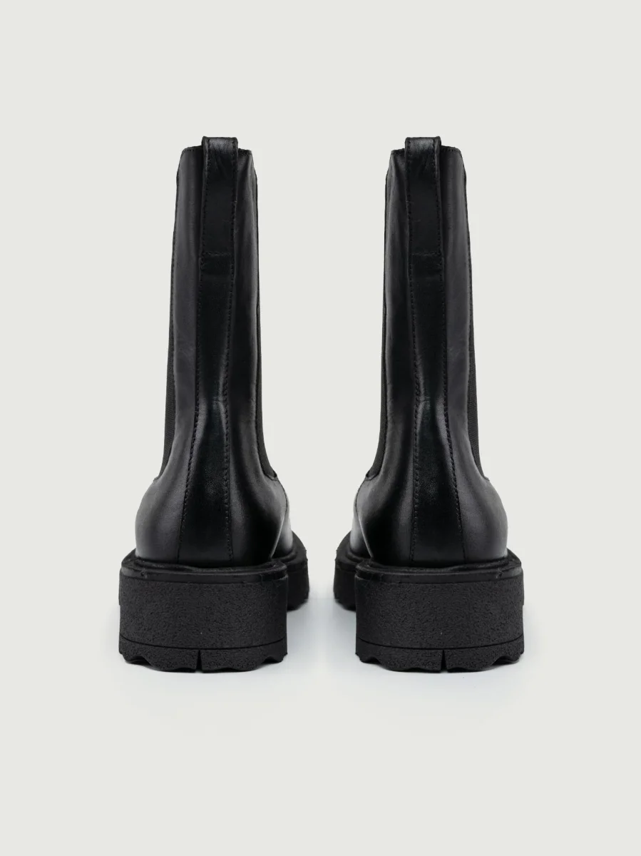 BEATLES IN PELLE NERO - immagine 4