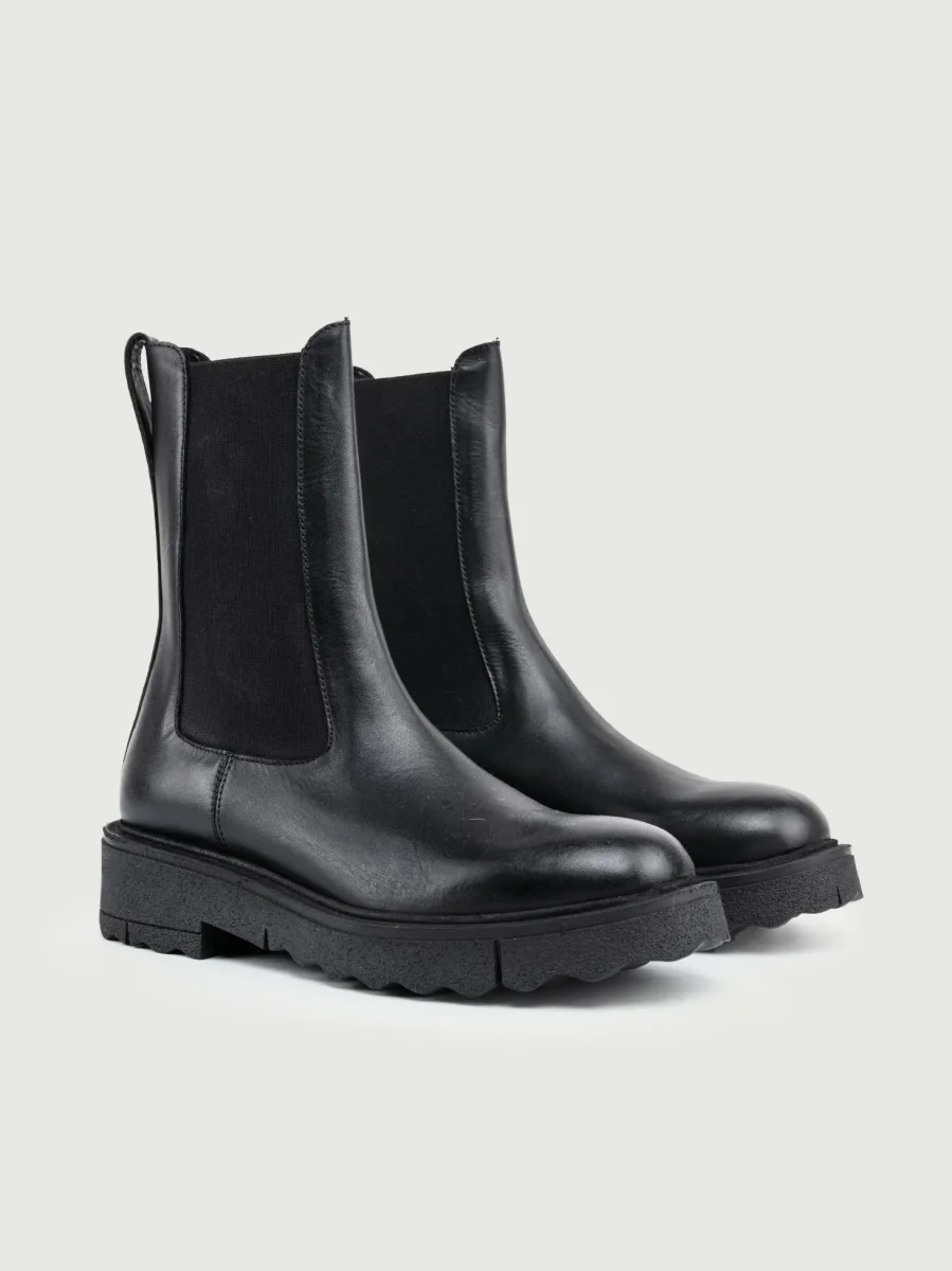 BEATLES IN PELLE NERO - immagine 3