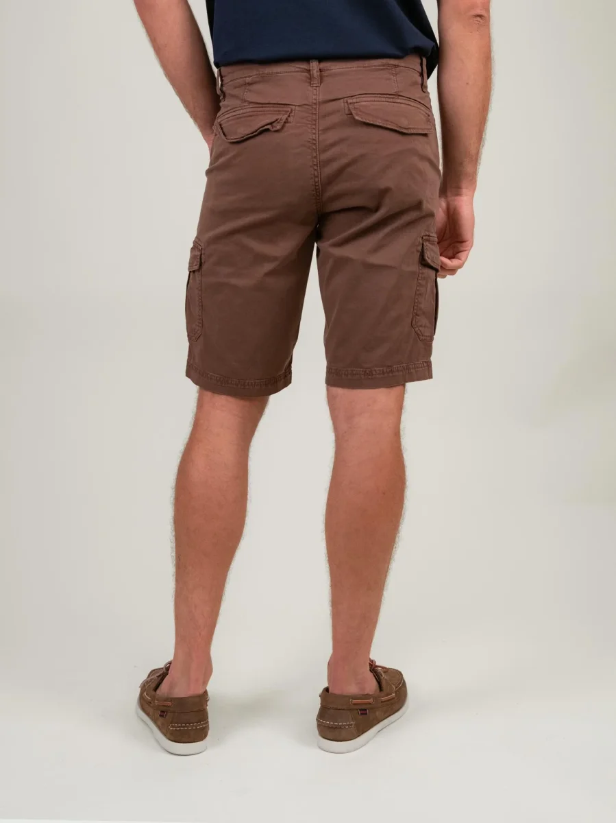 BERMUDA  CARGO MARRONE CON TASCONI - immagine 3
