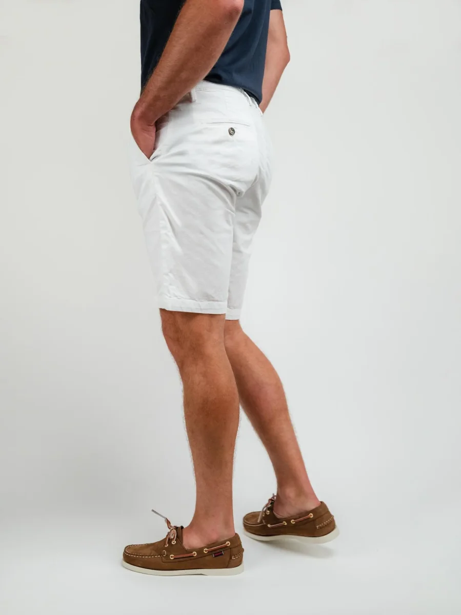 BERMUDA IN COTONE BIANCHI - immagine 3