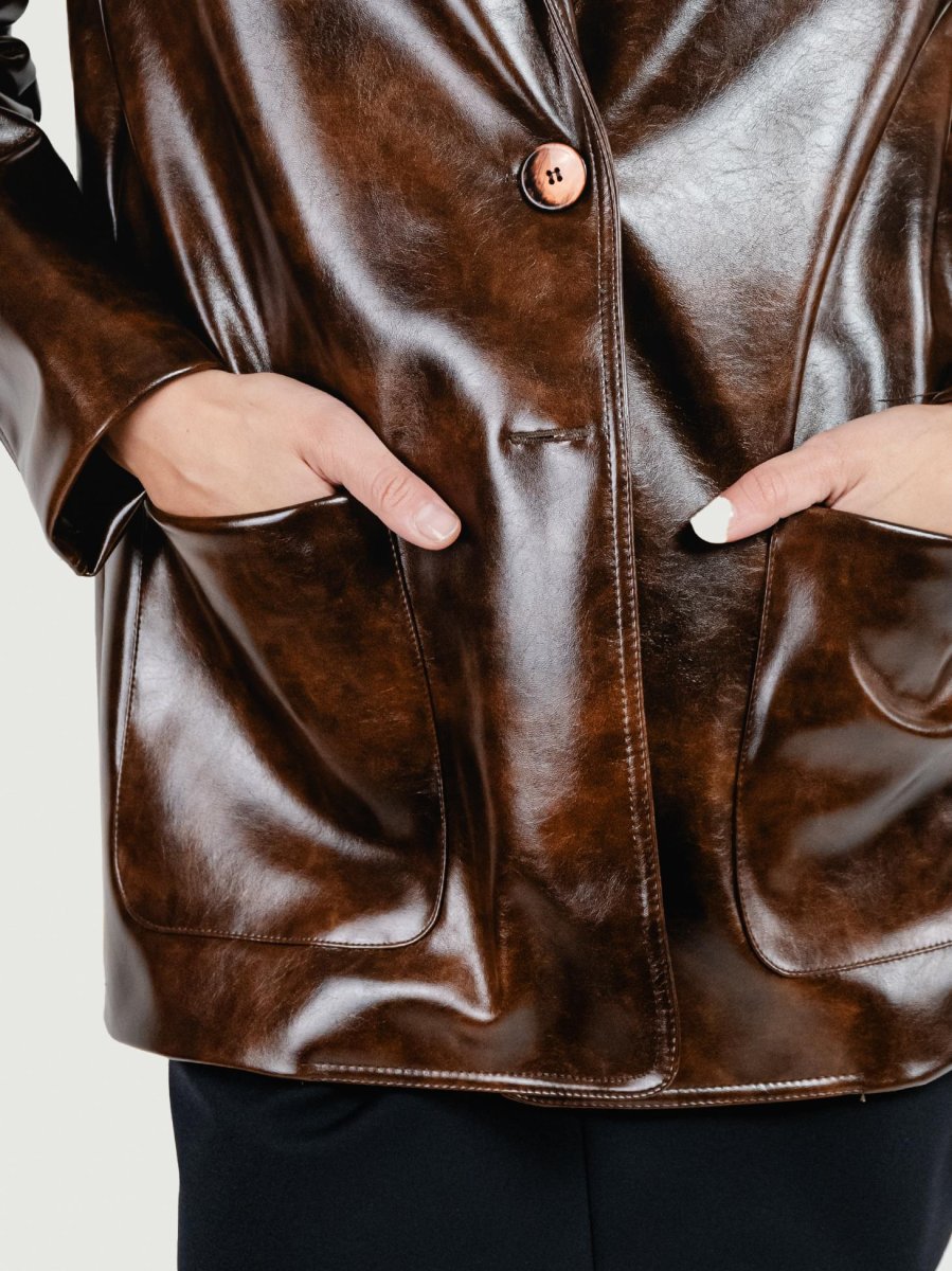 BLAZER MONOPETTO IN ECOPELLE MARRONE - immagine 7