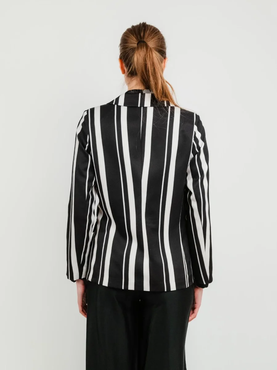 BLAZER MONOPETTO NERO A RIGHE PANNA - immagine 4