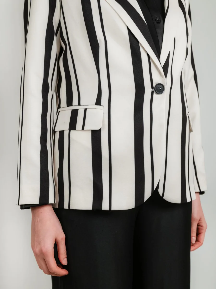 BLAZER MONOPETTO PANNA A RIGHE NERE - immagine 4
