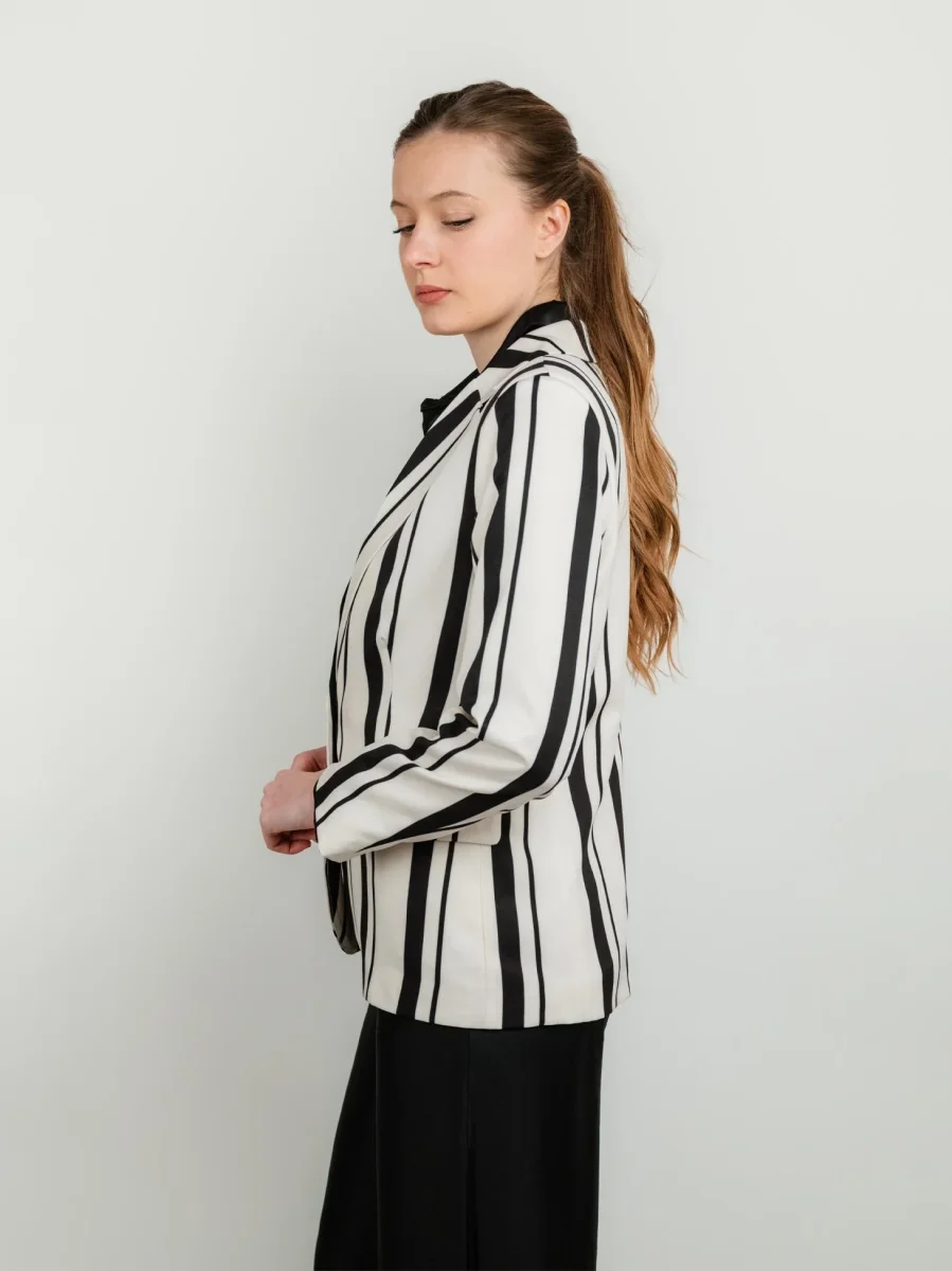 BLAZER MONOPETTO PANNA A RIGHE NERE - immagine 3