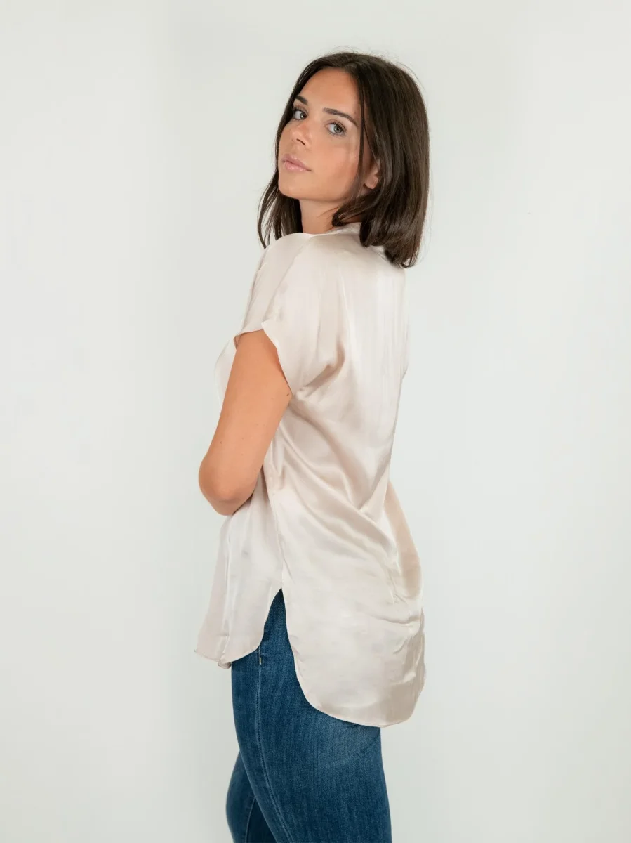 BLUSA A MANICA CORTA IN RASO CHAMPAGNE - immagine 4