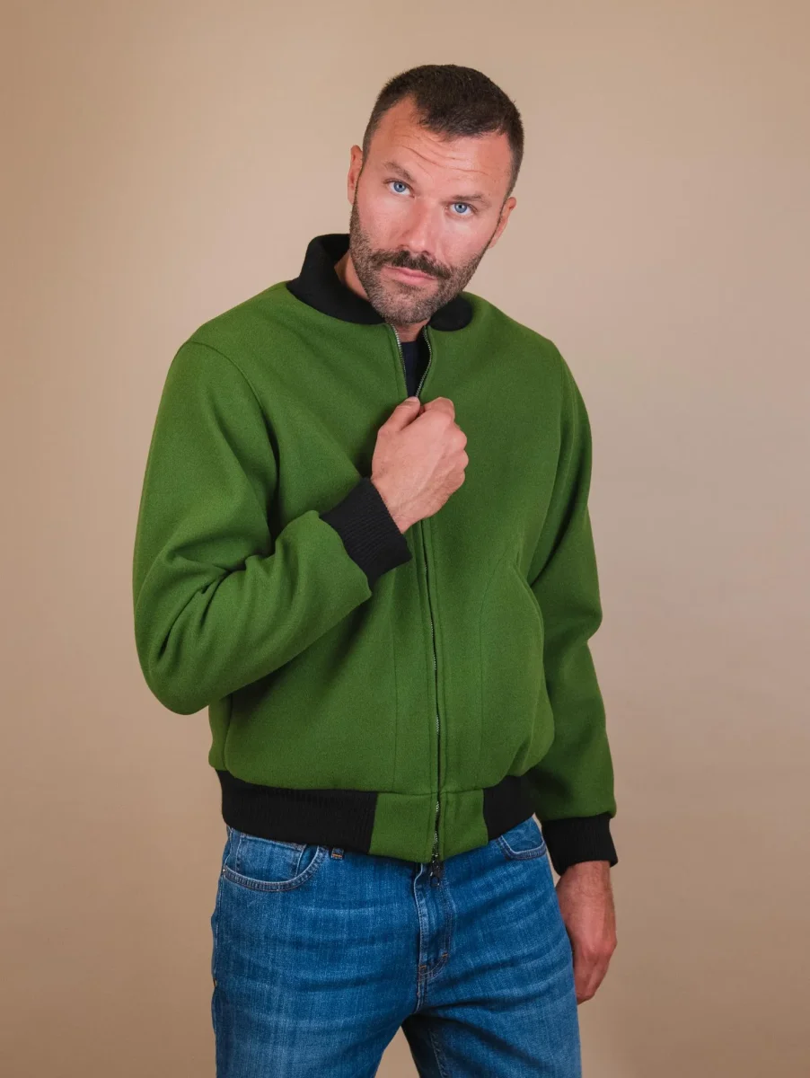 BOMBER  CON PROFILI A CONTRASTO IN TESSUTO VERDE - immagine 4