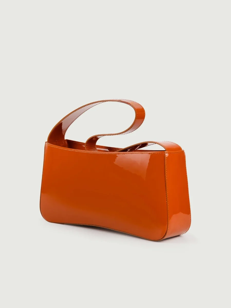 BORSA A SPALLA SEVENTY MATTONE IN VERNICE - immagine 3