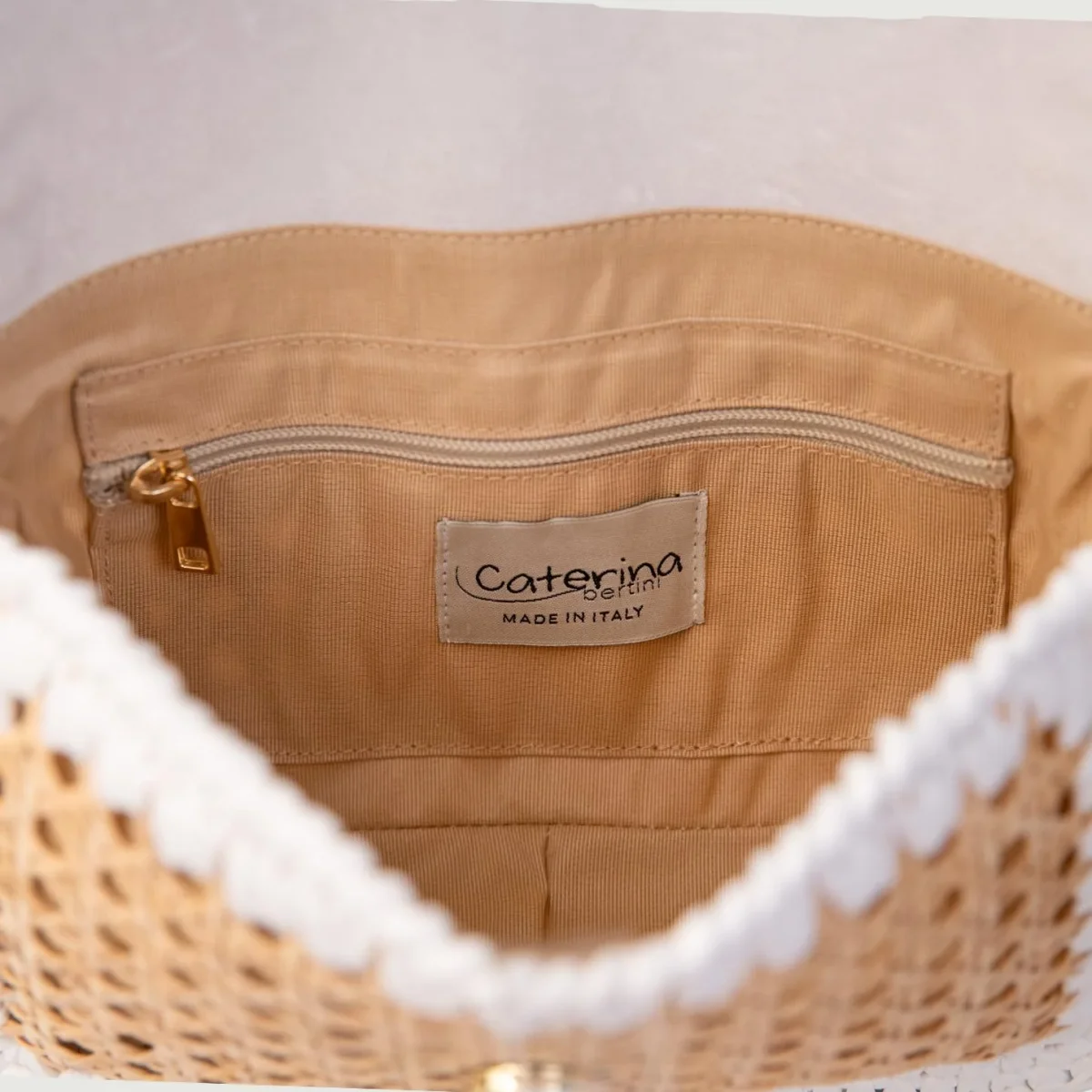 BORSA A TRACOLLA IN RAFIA NATURALE E BIANCO - immagine 6