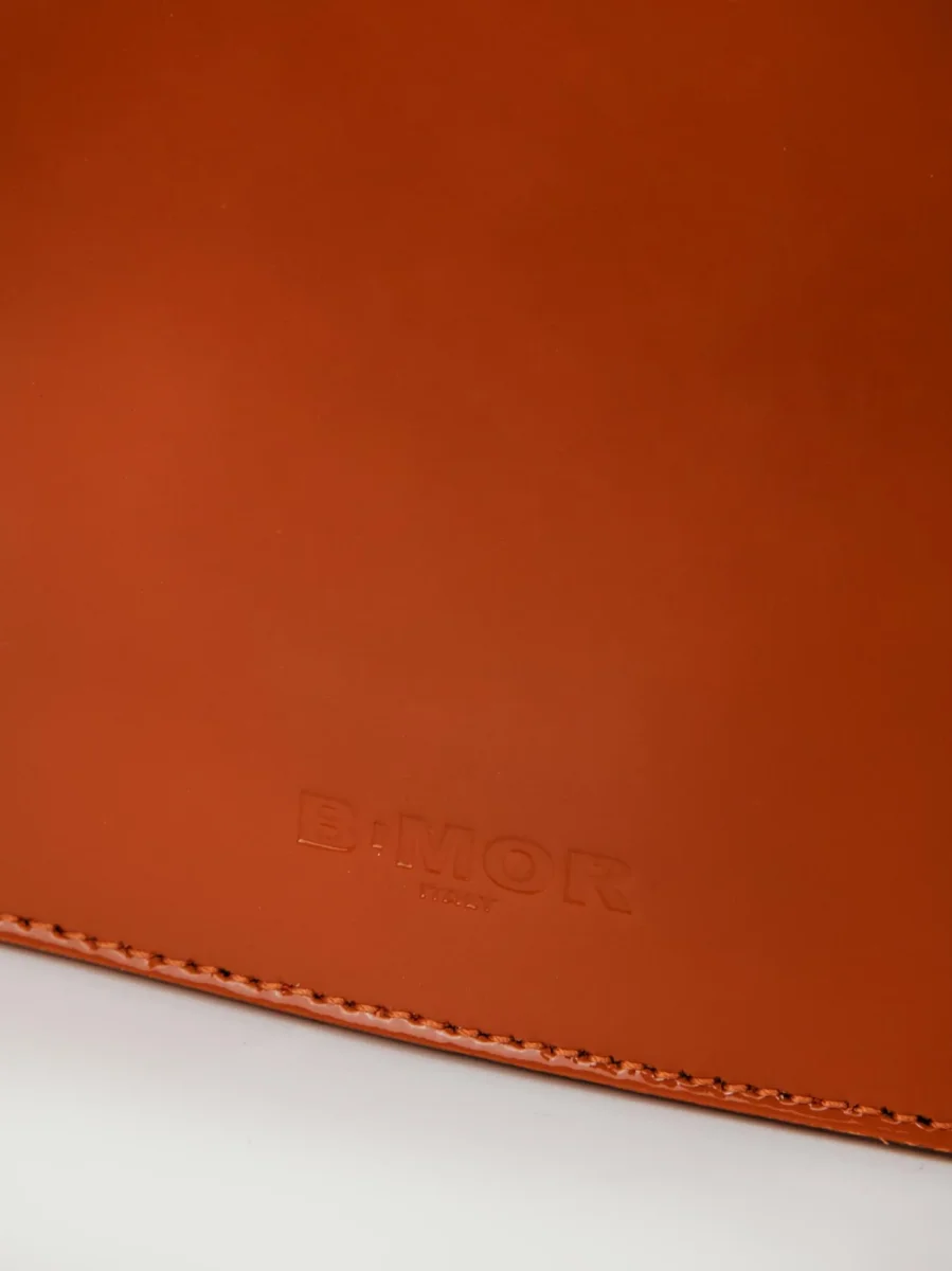 BORSA BABY IN PELLE VERNICE MATTONE - immagine 5