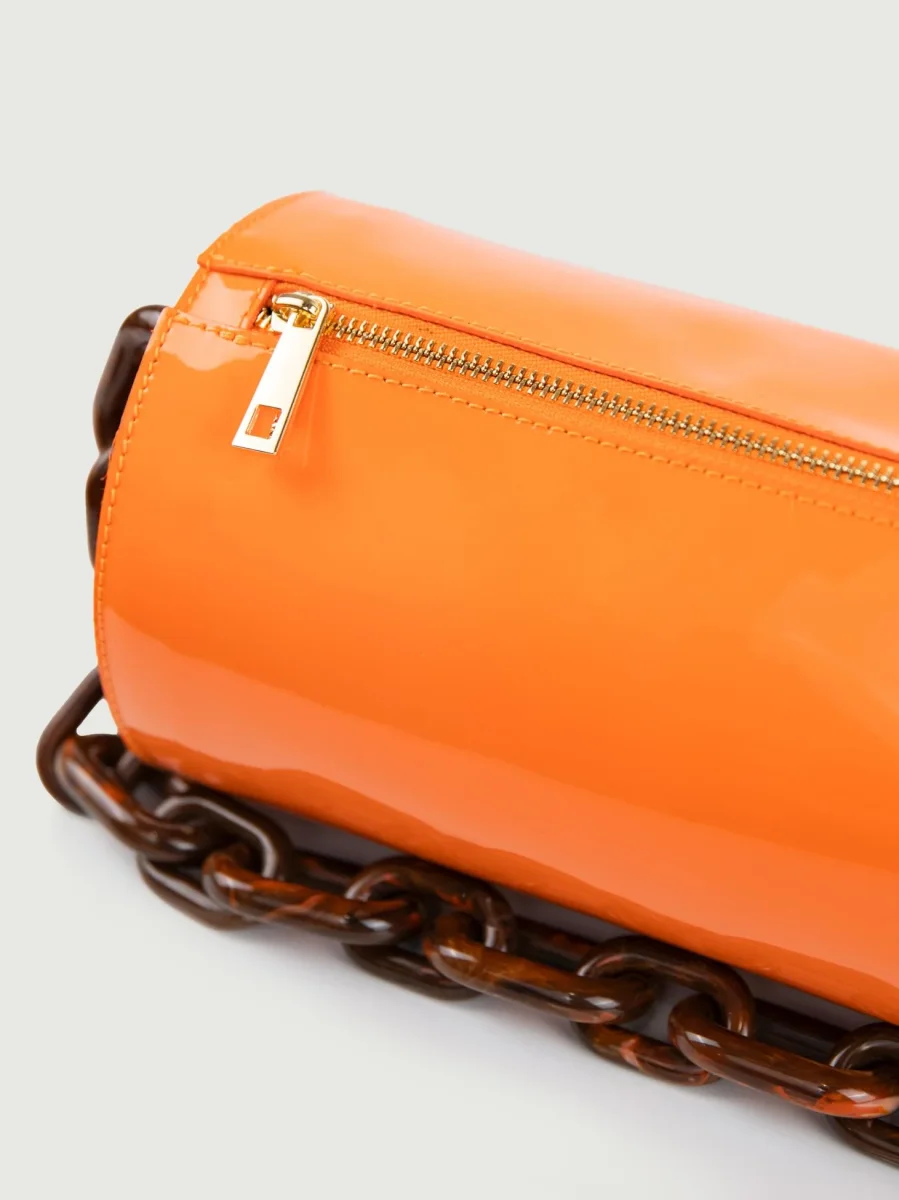 BORSA CILINDRO CIRCULAR ARANCIONE IN PELLE VERNICE - immagine 4