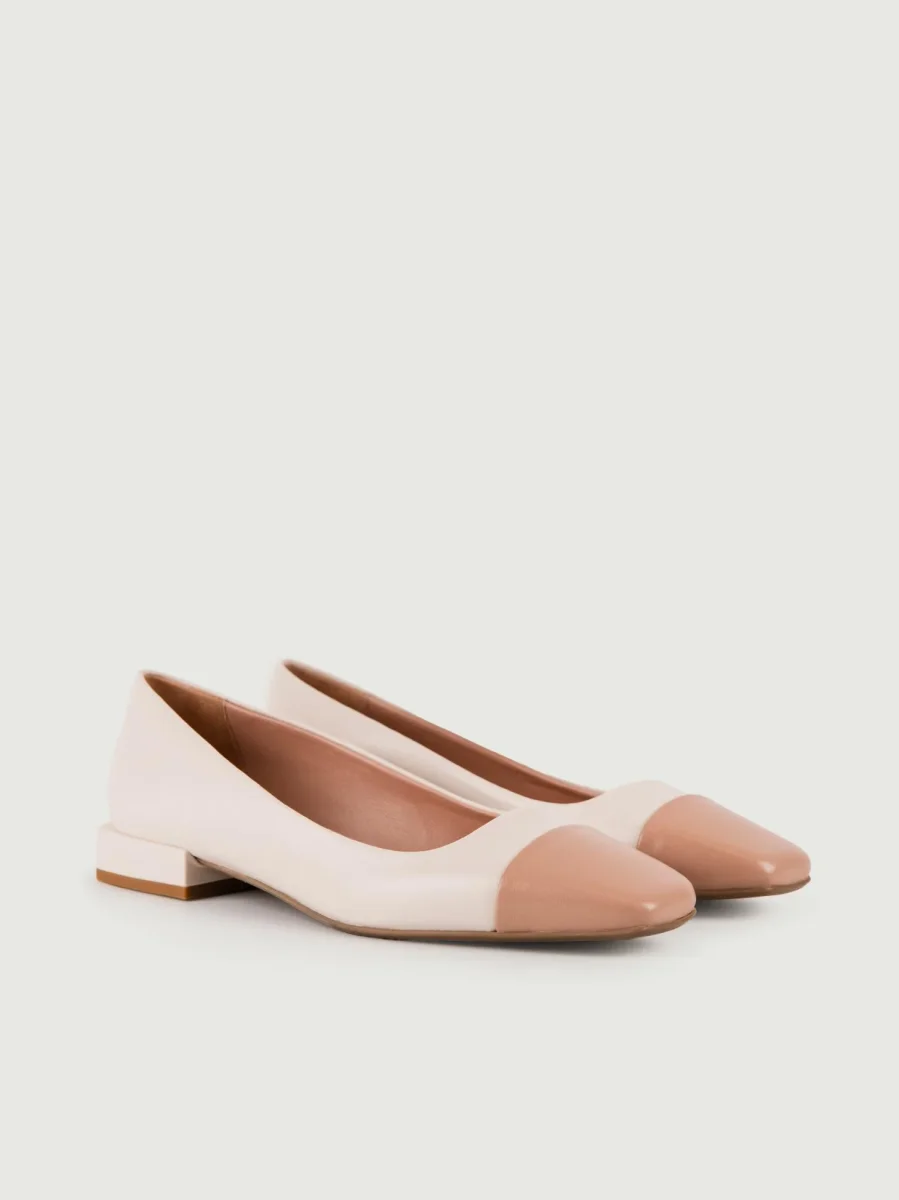 Ballerina in pelle bicolore con punta squadrata - immagine 3