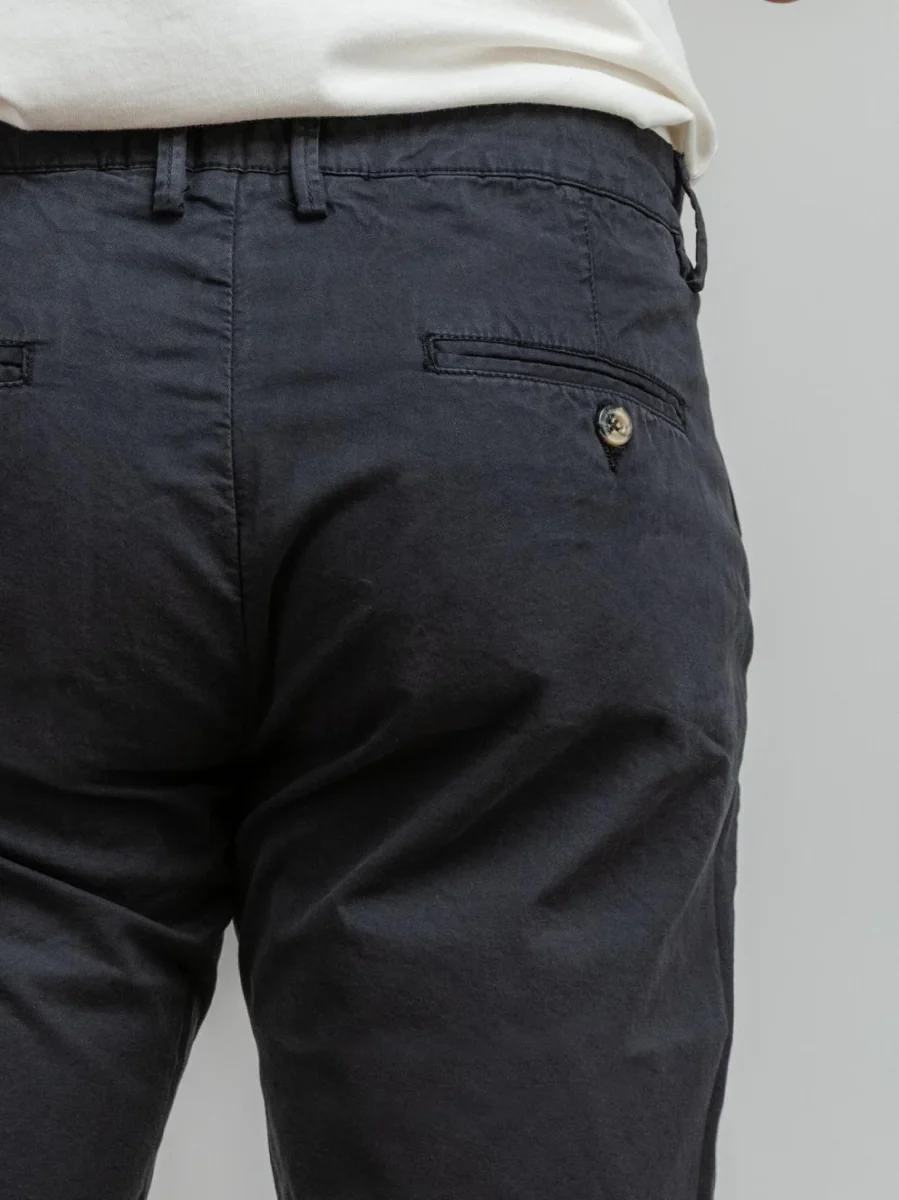 Bermuda in cotone blu navy - immagine 6