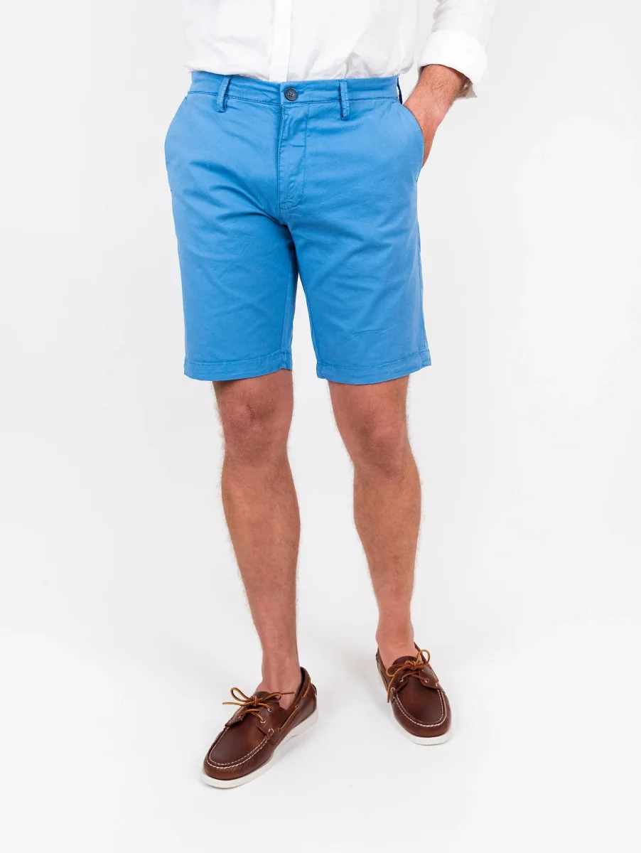 Bermuda in cotone tinta unita bluette