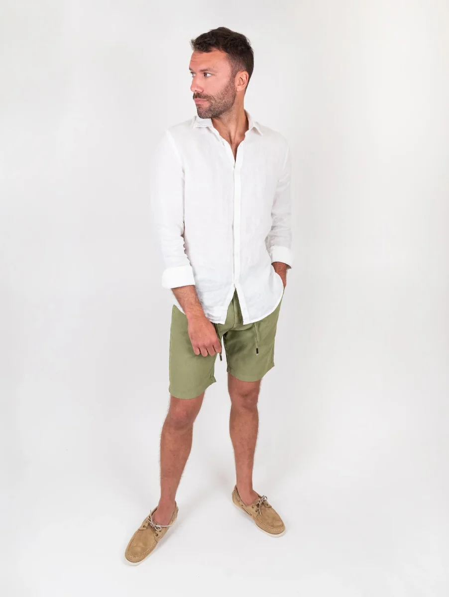 Bermuda verde in lino e cotone con coulisse - immagine 7