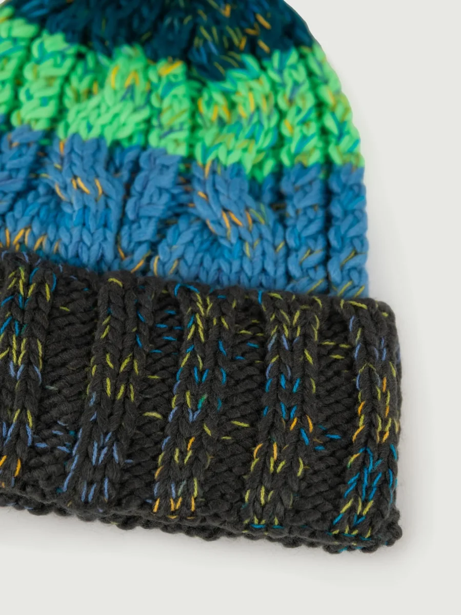 Berretto multicolor verde con pom pon - immagine 4