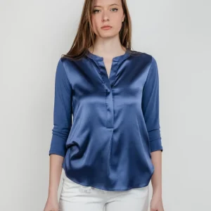Blusa in seta bluette