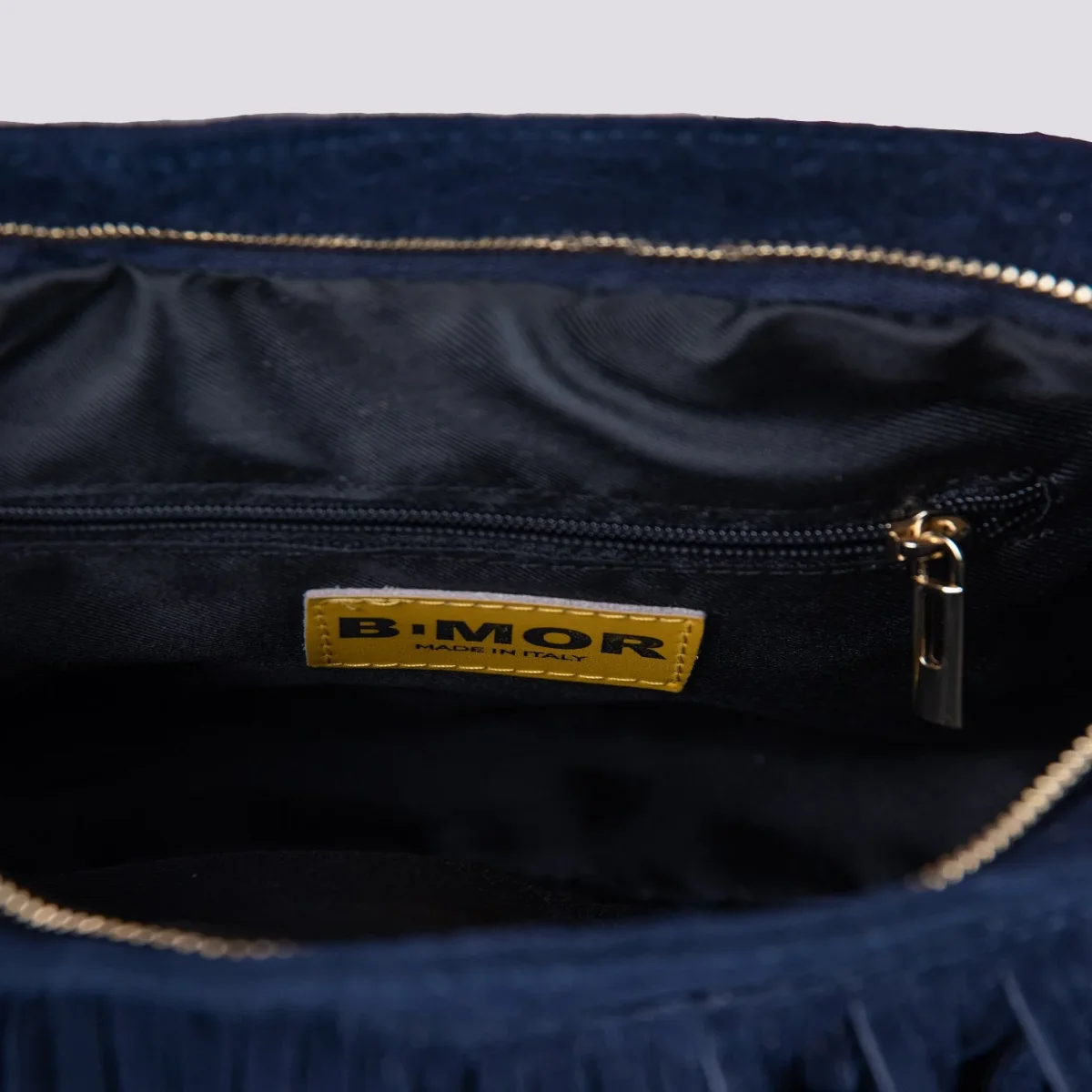 Borsa in camoscio con frange blu - immagine 5