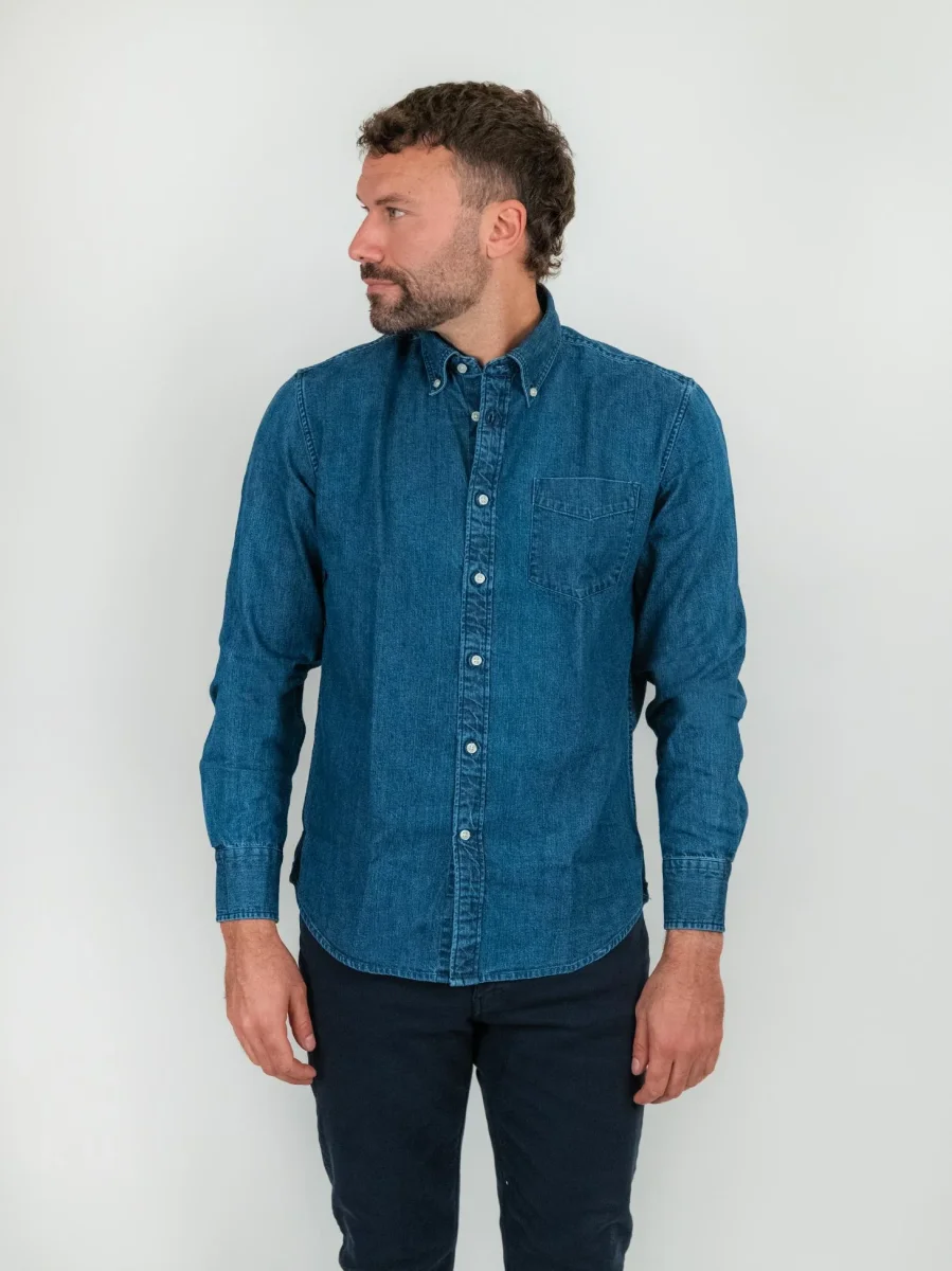 CAMICIA IN DENIM BUTTON DOWN CON TASCHINO
