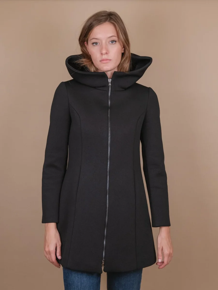 CAPPOTTINO TECNICO CON CAPPUCCIO NERO