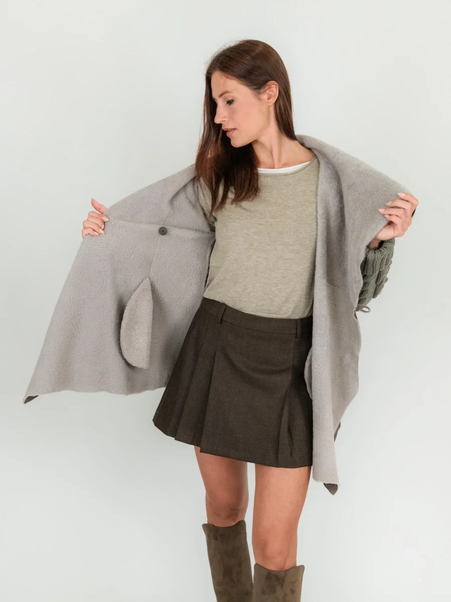 CAPPOTTO IN PELLE E MAGLIA CON TRECCE - immagine 4
