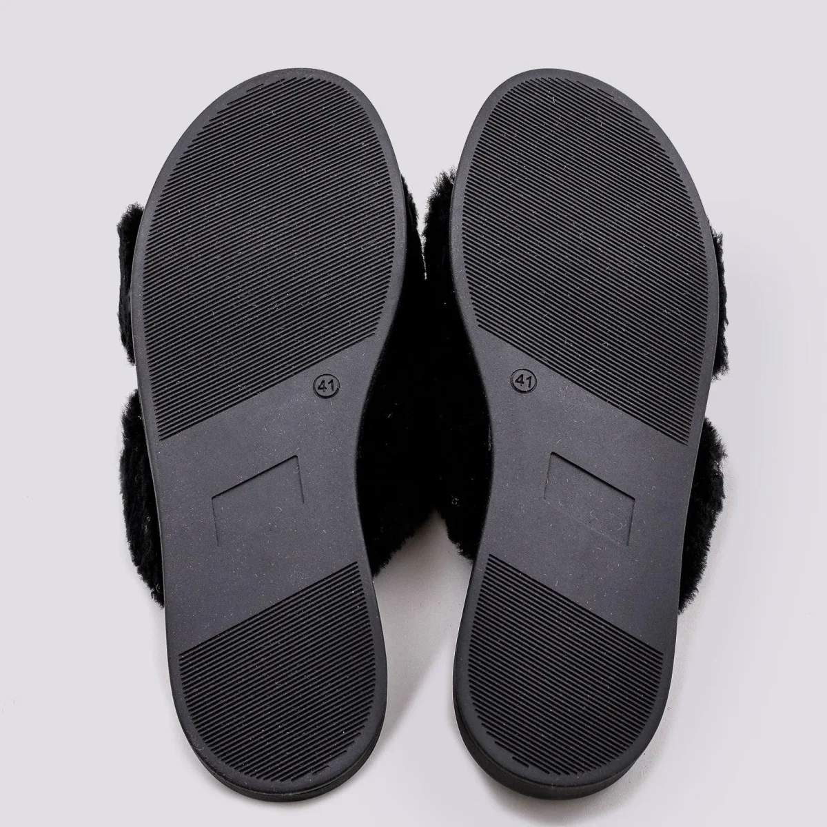 CIABATTA IN PELLE NERA CON PELO ECOLOGICO - immagine 7