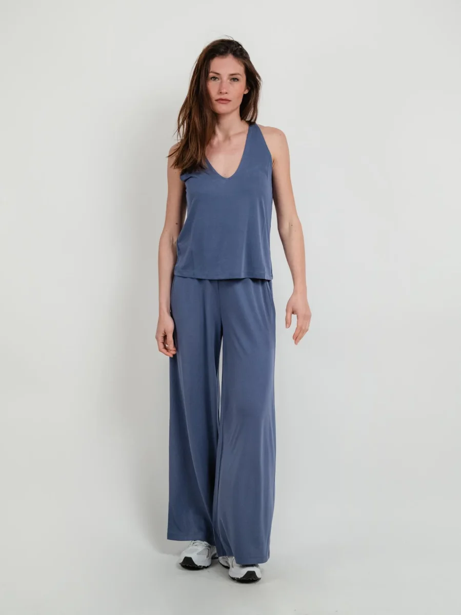 Canotta bluette con scollo a V - immagine 5