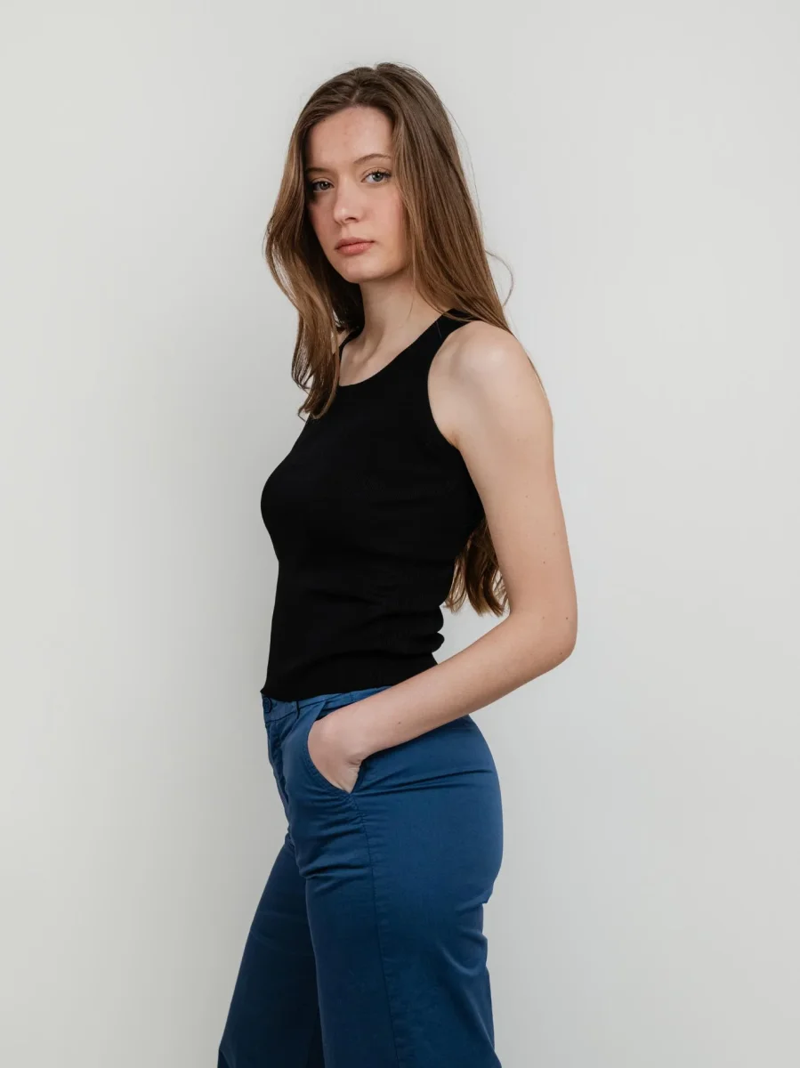 Canotta in maglia a costine nera - immagine 3