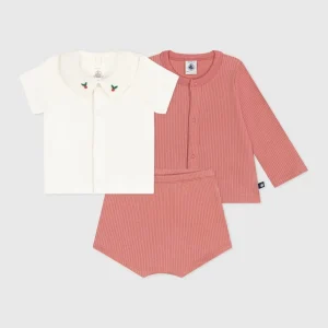 Completo bebè tre pezzi a costine e T-shirt con scollo ricamato.