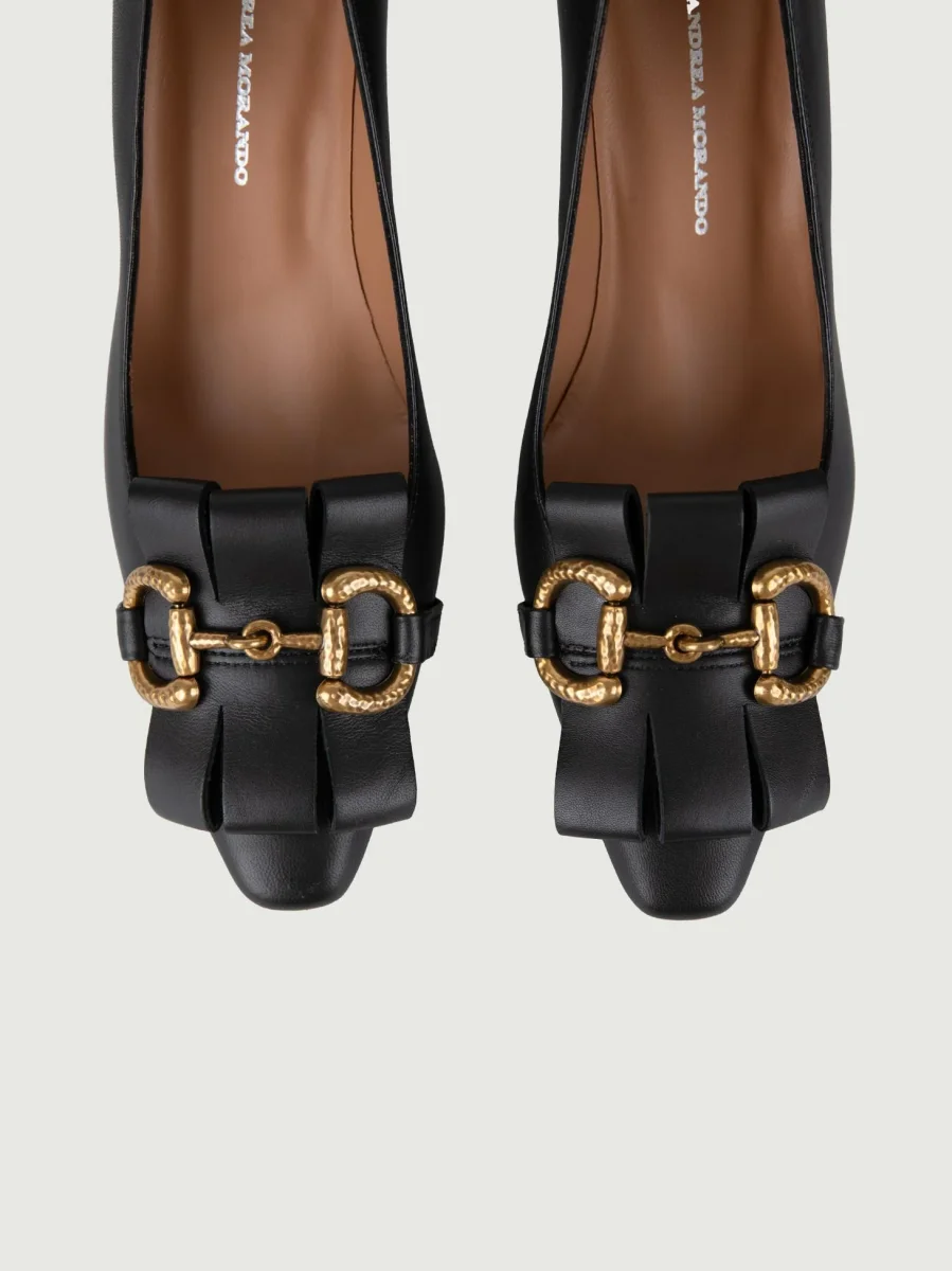 DÉCOLLETÉ IN PELLE NERA CON MORSETTO. - immagine 5