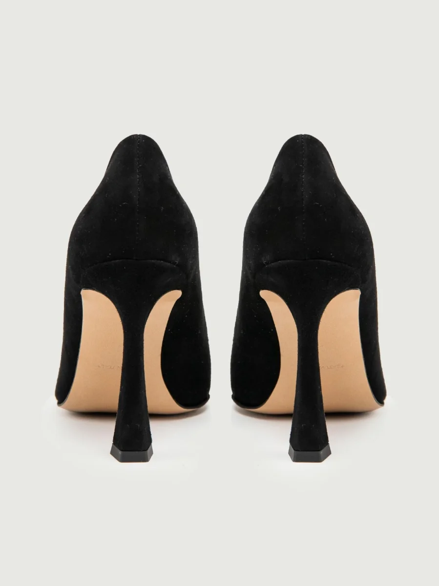 DÉCOLLETÉ IN PELLE SCAMOSCIATA NERA - immagine 4