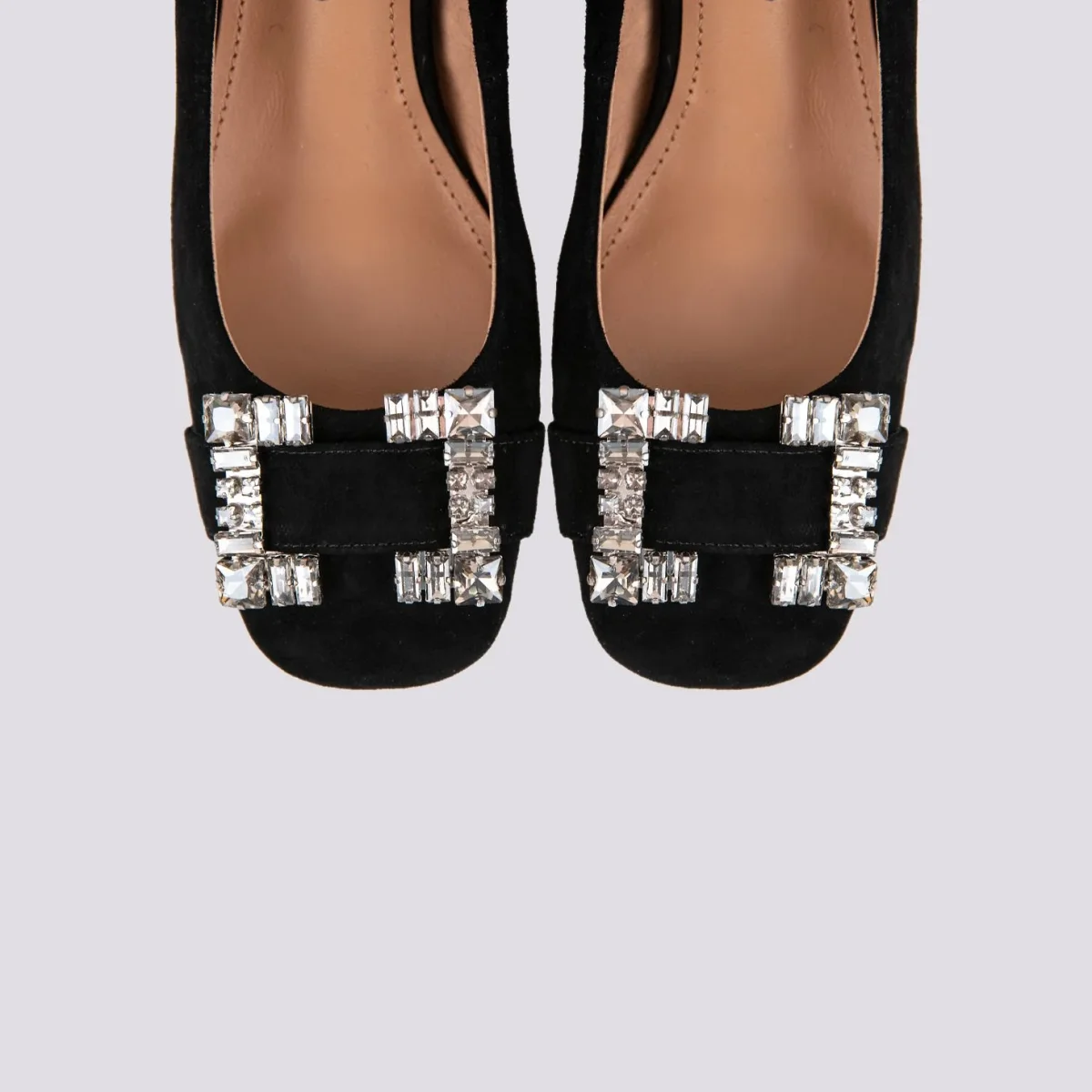 DECOLLETE CON FIBBIA FRONTALE IN CAMOSCIO NERO - immagine 5