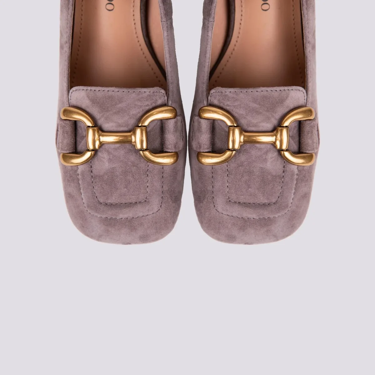 DECOLLETE CON TACCO LARGO E PUNTA SQUADRATA IN CAMOSCIO GRIGIO - immagine 5