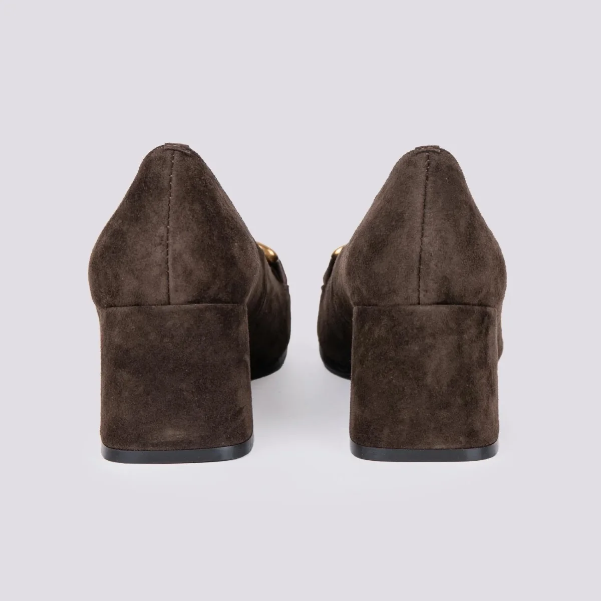 DECOLLETE CON TACCO LARGO E PUNTA SQUADRATA IN CAMOSCIO MARRONE - immagine 4