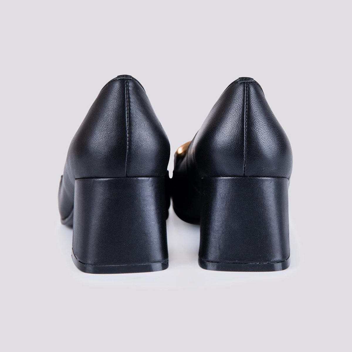 DECOLLETE CON TACCO LARGO E PUNTA SQUADRATA IN PELLE NERA - immagine 5