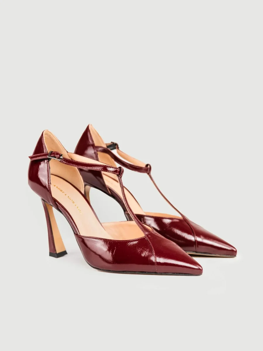 DECOLLETE T BAR IN VERNICE BORDEAUX - immagine 3