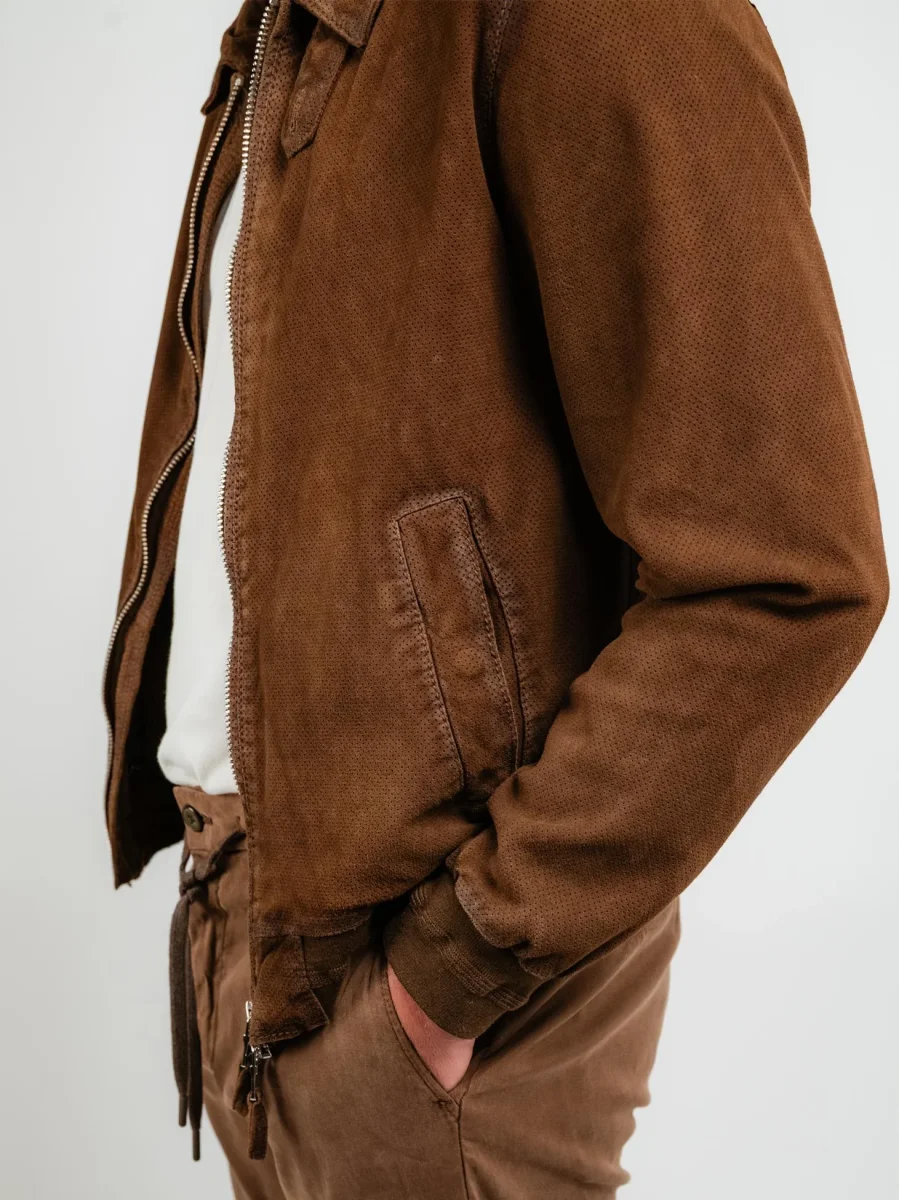 GIACCA ZEUS IN PELLE SCAMOSCIATA TRAFORATA MARRONE - immagine 6