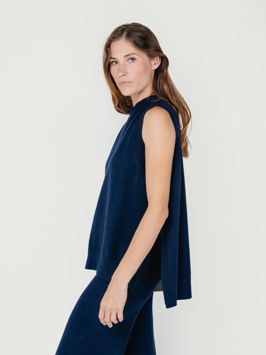 GILET LUNGO IN MAGLIA BLU - immagine 3