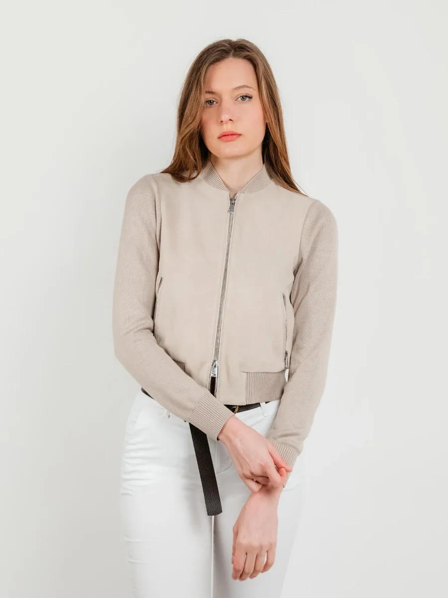 Giacca in pelle scamosciata e maglia Derek Knit beige