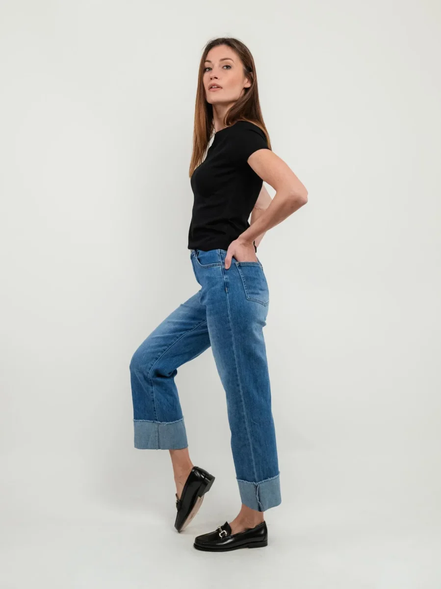 JEANS A PALAZZO CON RISVOLTO - immagine 4